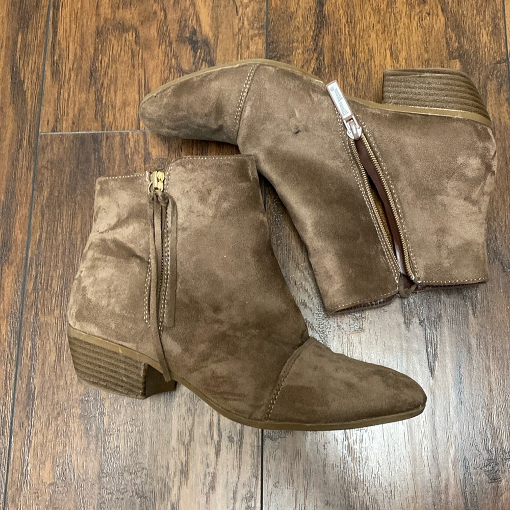 Brown ankle boots